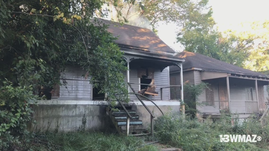 Macon Bibb Firefighters Investigating Suspicious Fire Wmaz