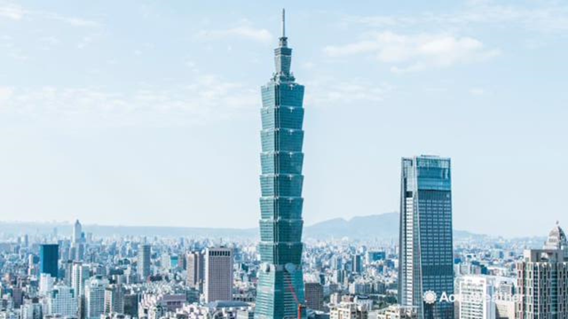 Located in the Taiwanese capital, the Taipei 101 is one of the tallest buildings in the world.  It also gets tested frequently by earthquakes and winds from typhoons.  Let's learn how the skyscraper can withstand the the force of these disasters.