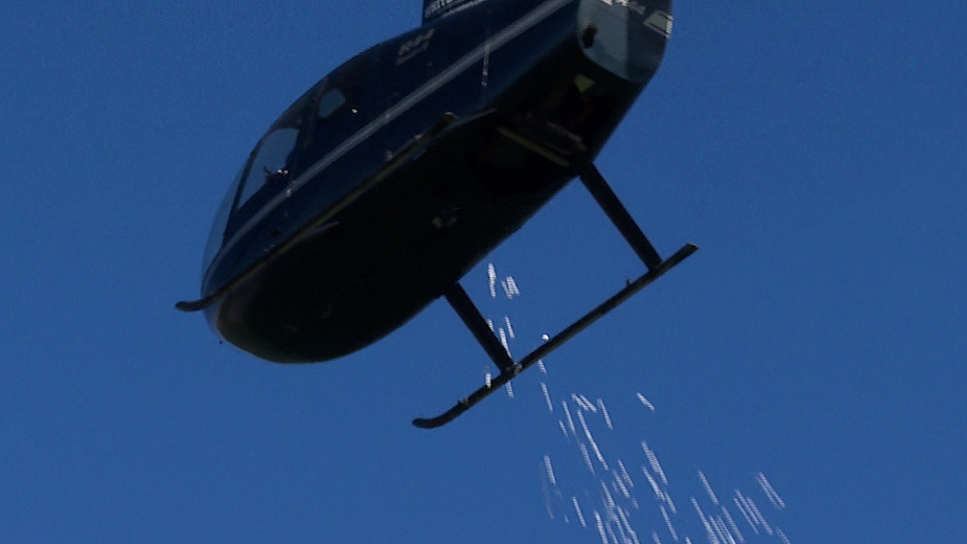 Helicopter drops thousands of marshmallows for kids in Michigan