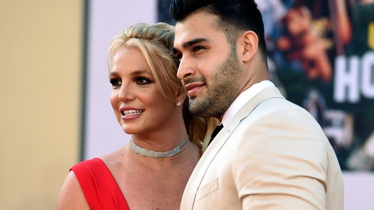 Britney Spears says she's lost baby due to miscarriage