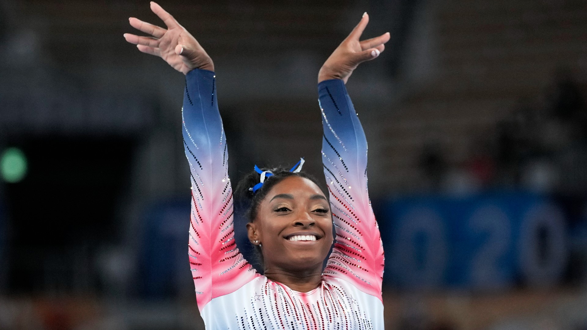 Simone Biles sticks landing, earns bronze medal in balance beam