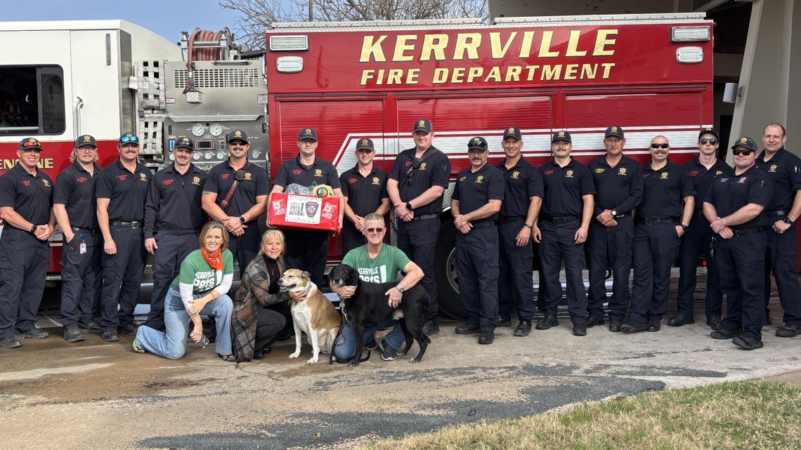 Kerrville Pets Alive! donates pet oxygen masks to fire departments after recent house fires