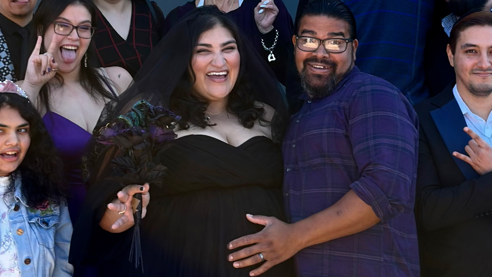 Kindness wins Good Samaritan saves San Antonio bride’s Halloween dream