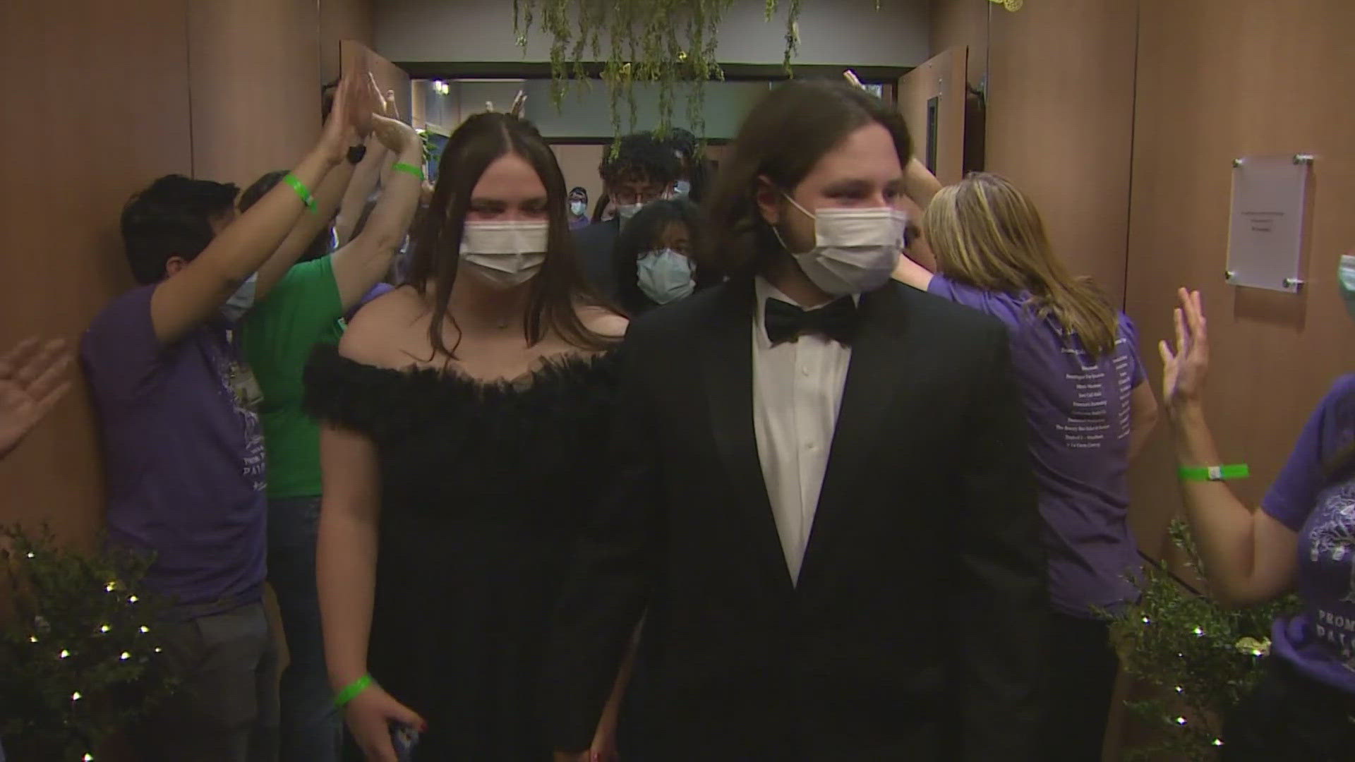 MD Anderson hosts prom for pediatric cancer patients