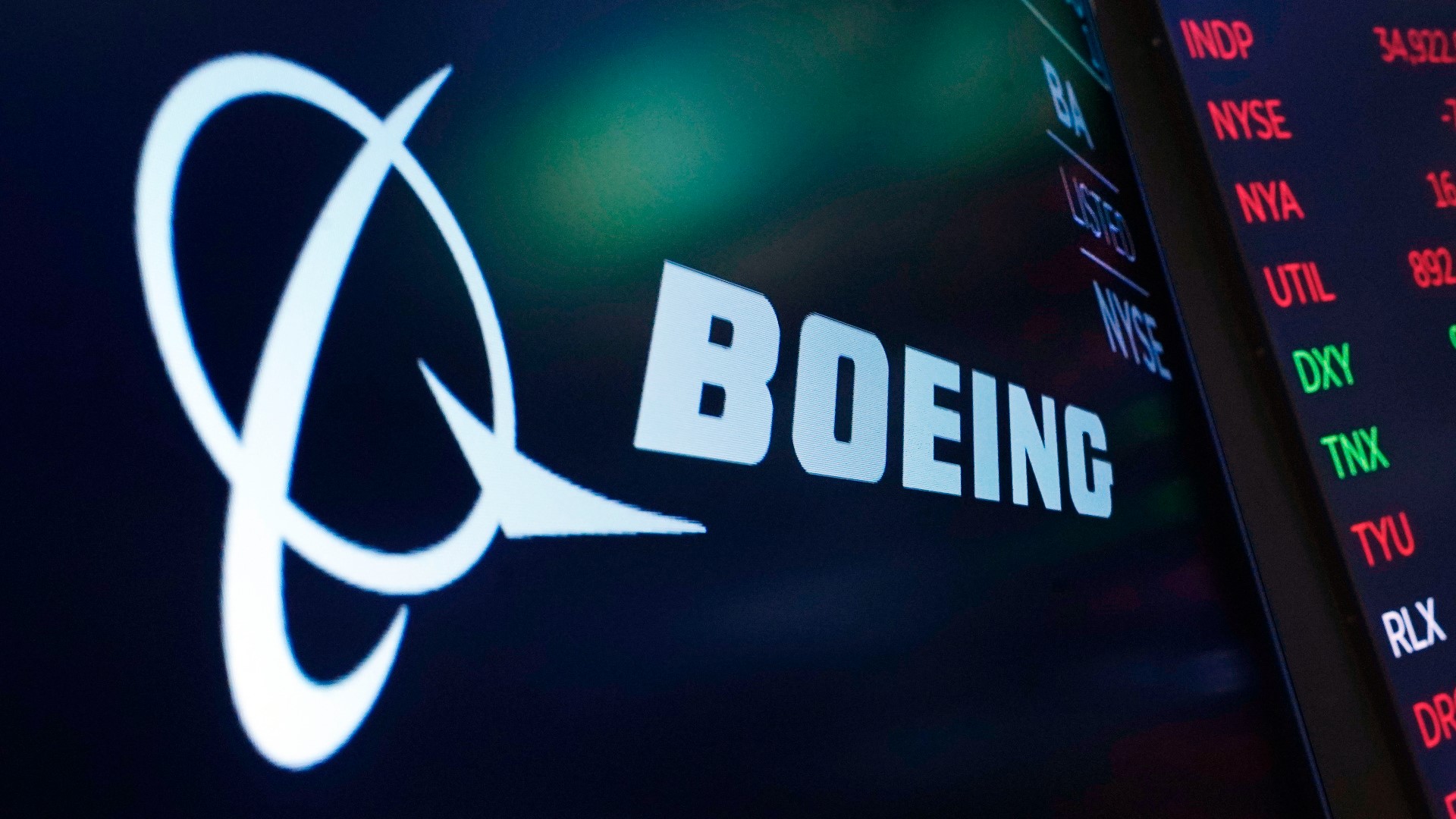 Boeing announced it will move its corporate headquarters from Chicago to its Arlington, Virginia campus just outside Washington, D.C.