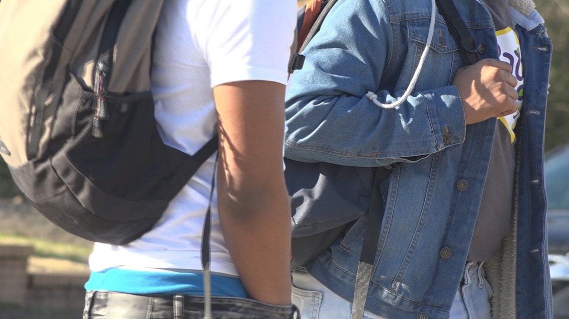 Gun at Warner Robins High School - Vimarsana News