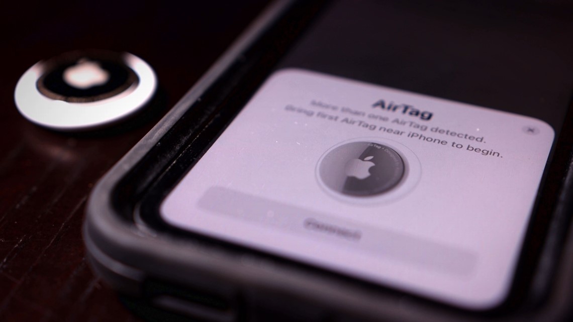 Women worry after finding Apple AirTags on their car - Vimarsana News
