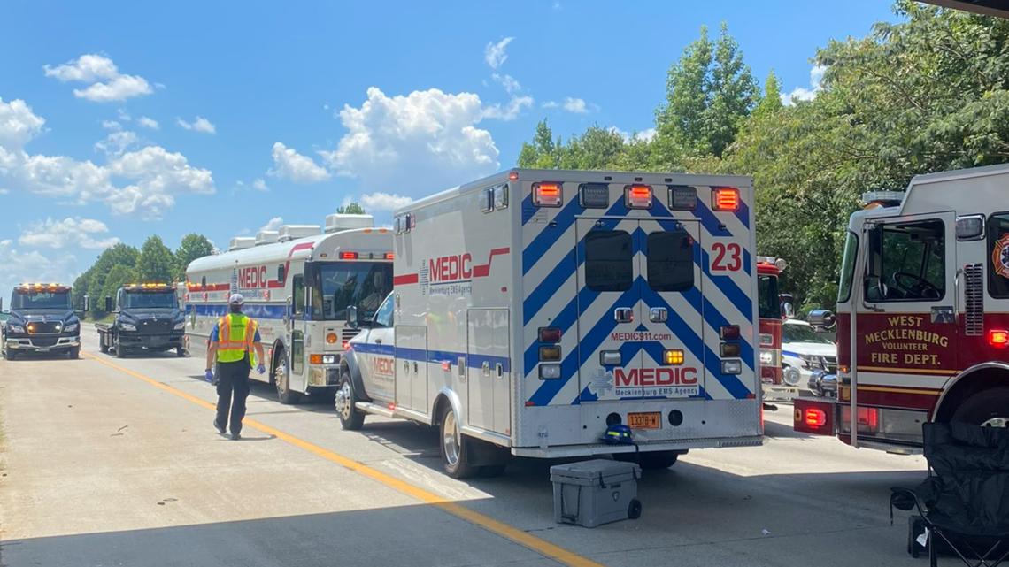 6 killed, 1 hurt in crash on I-485 in west Charlotte
