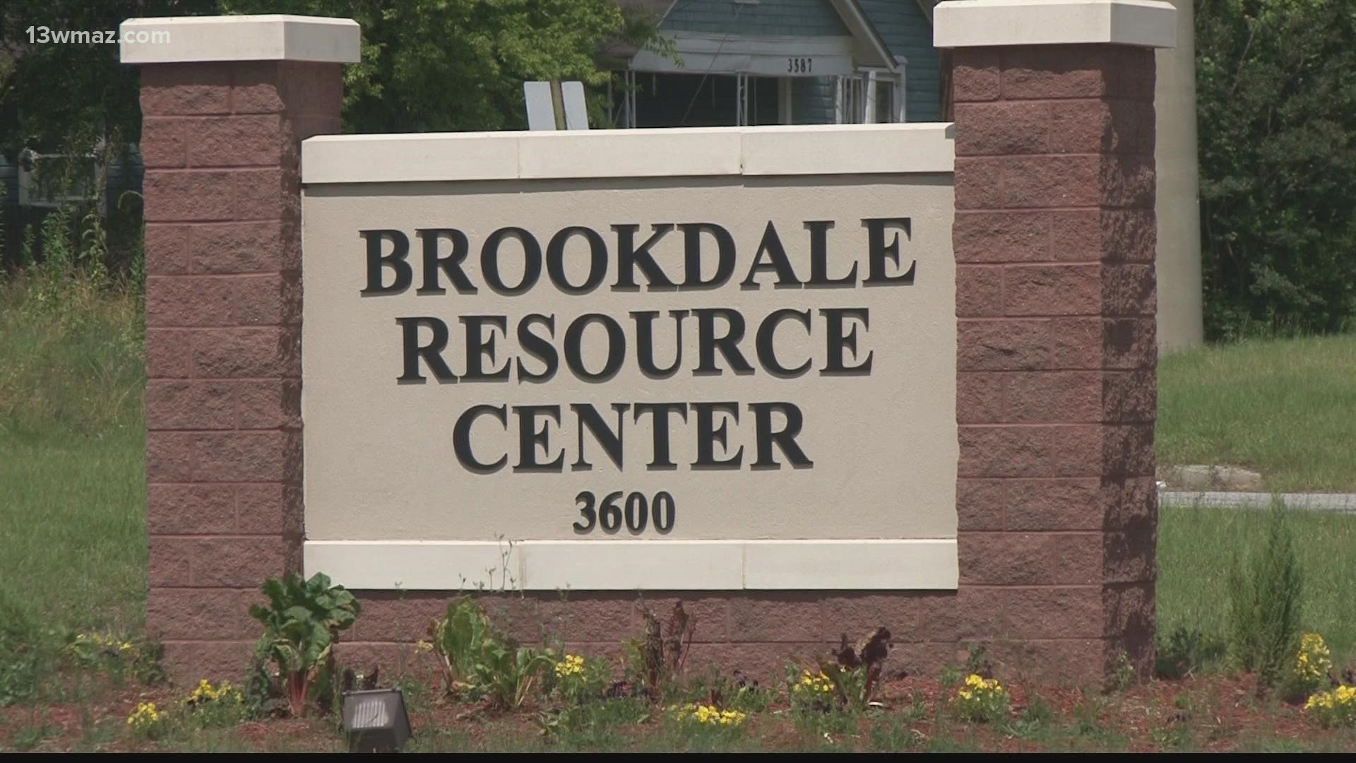 Commissioner Al Tillman is organizing volunteers to come out this weekend to provide lunch and dinner for Brookdale Resource Center residents.
