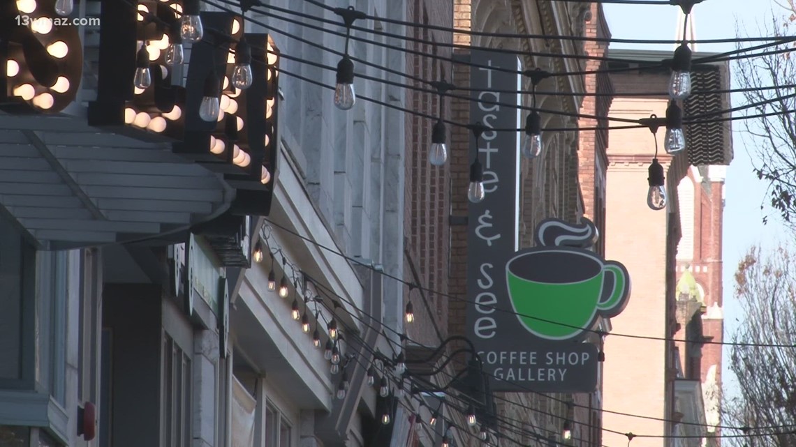 Christmas Lights doubles sales for downtown Macon businesses - Vimarsana News