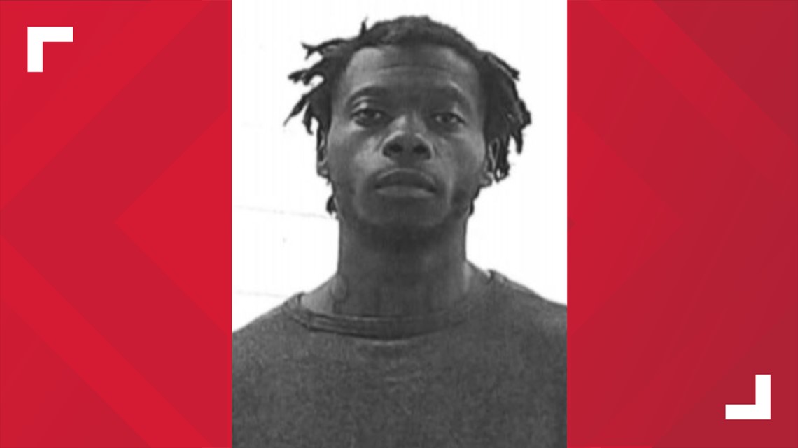 Centerville Police arrest man for allegedly using counterfeit money