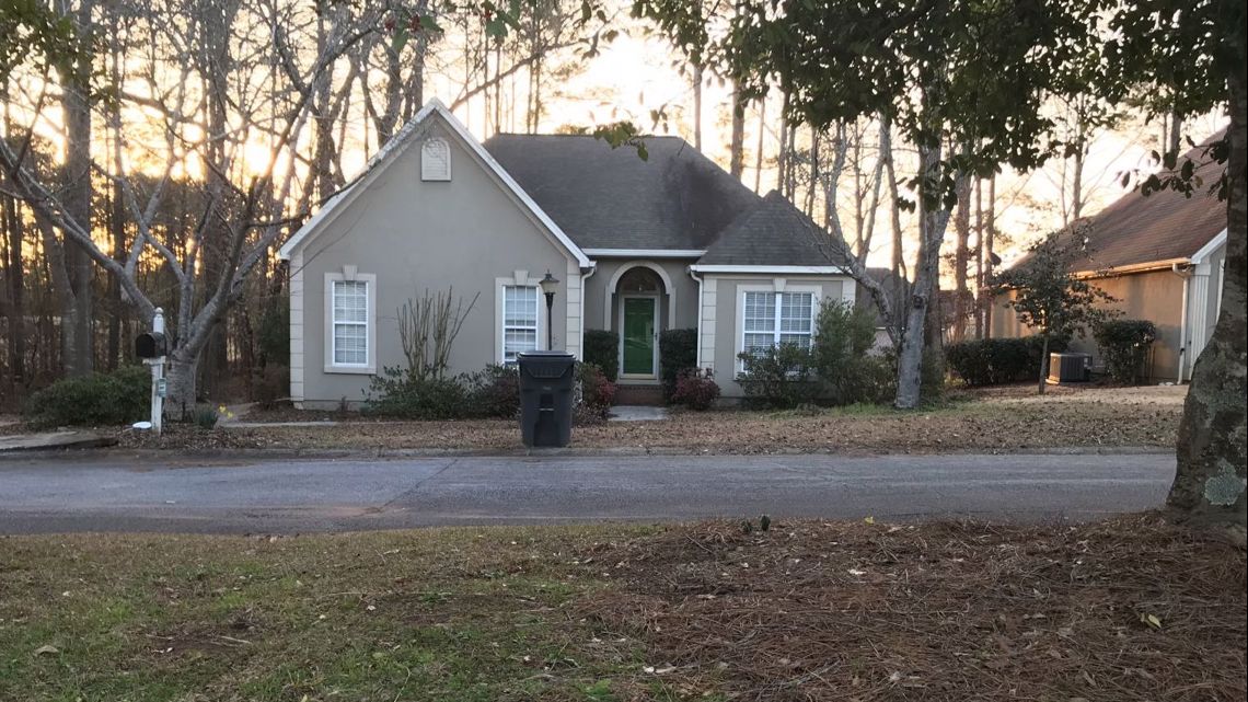 Woman found dead at home in west Macon - Vimarsana News