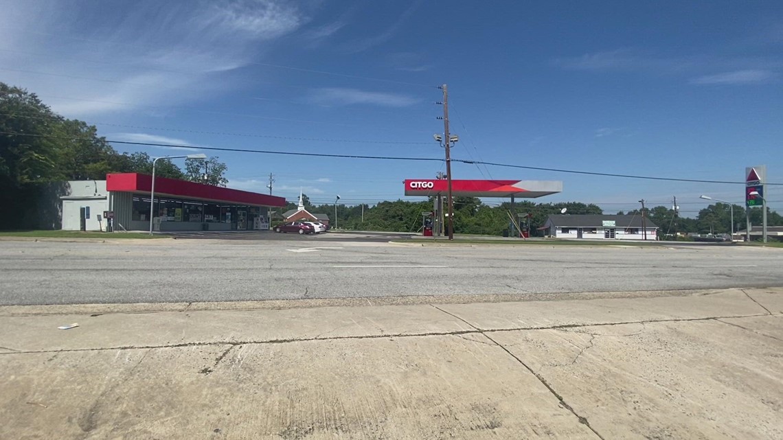 Macon woman attacked by man at gas station - Vimarsana News