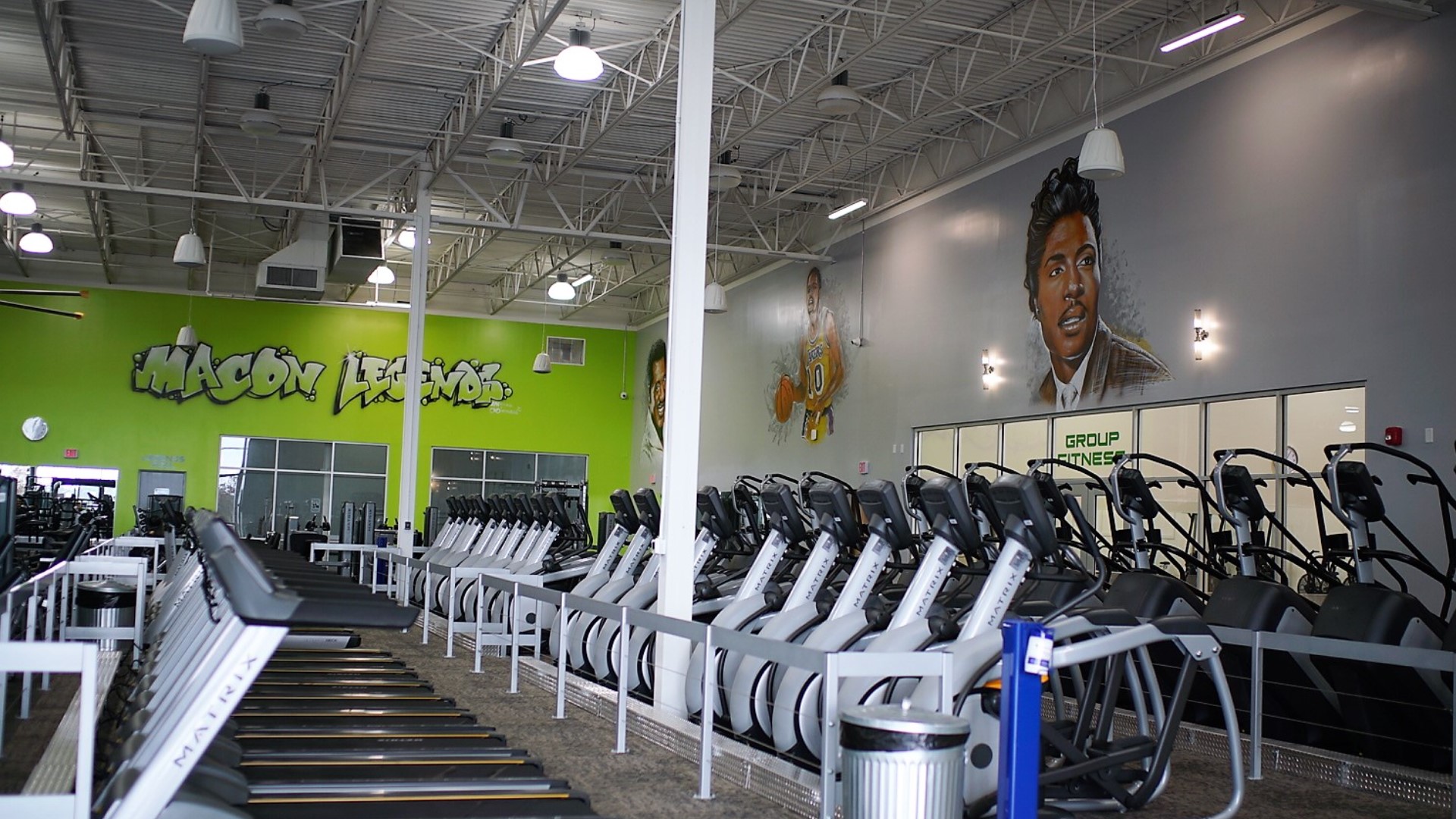 Legends Fitness has a pool, an aerobics room, a cardio theater, spin room, ready-to-go meals, saunas and more!