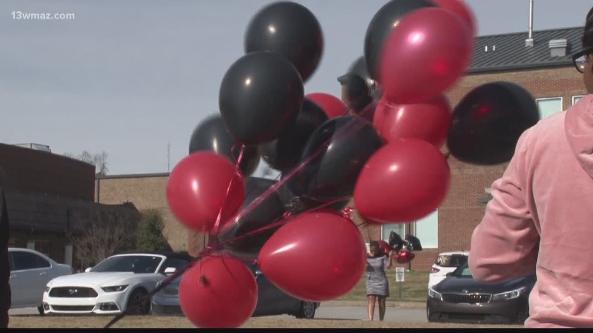 Family holds balloon release for Macon homicide victim