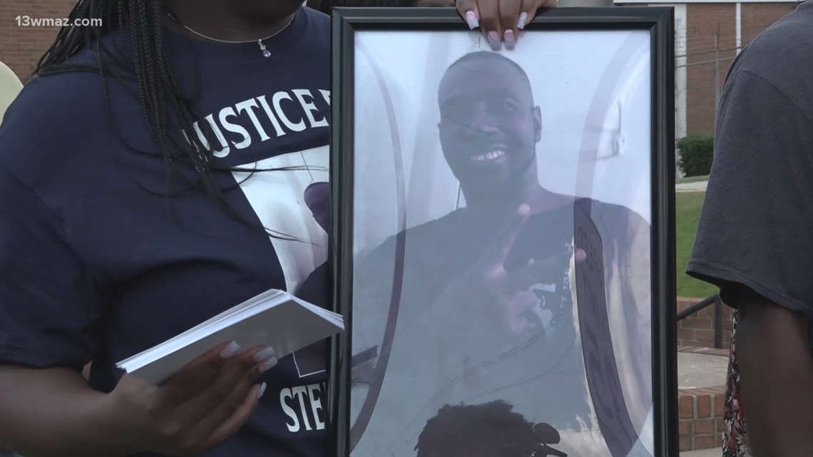 Law firm: Lawsuit filed against Bibb County Sheriff over death of inmate Stephen Fossett