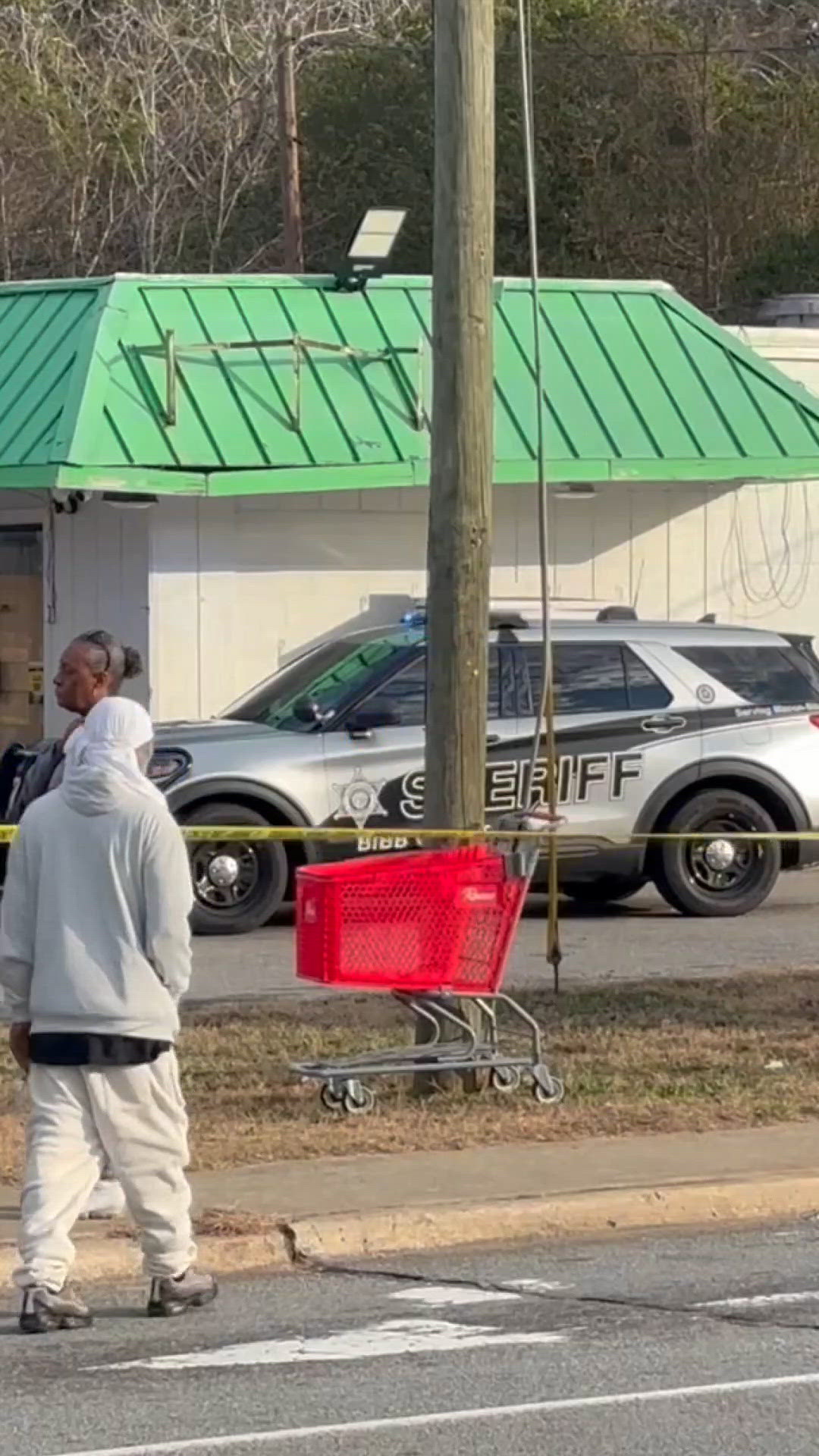 17-year-old in critical condition after shooting in at East Macon gas ...