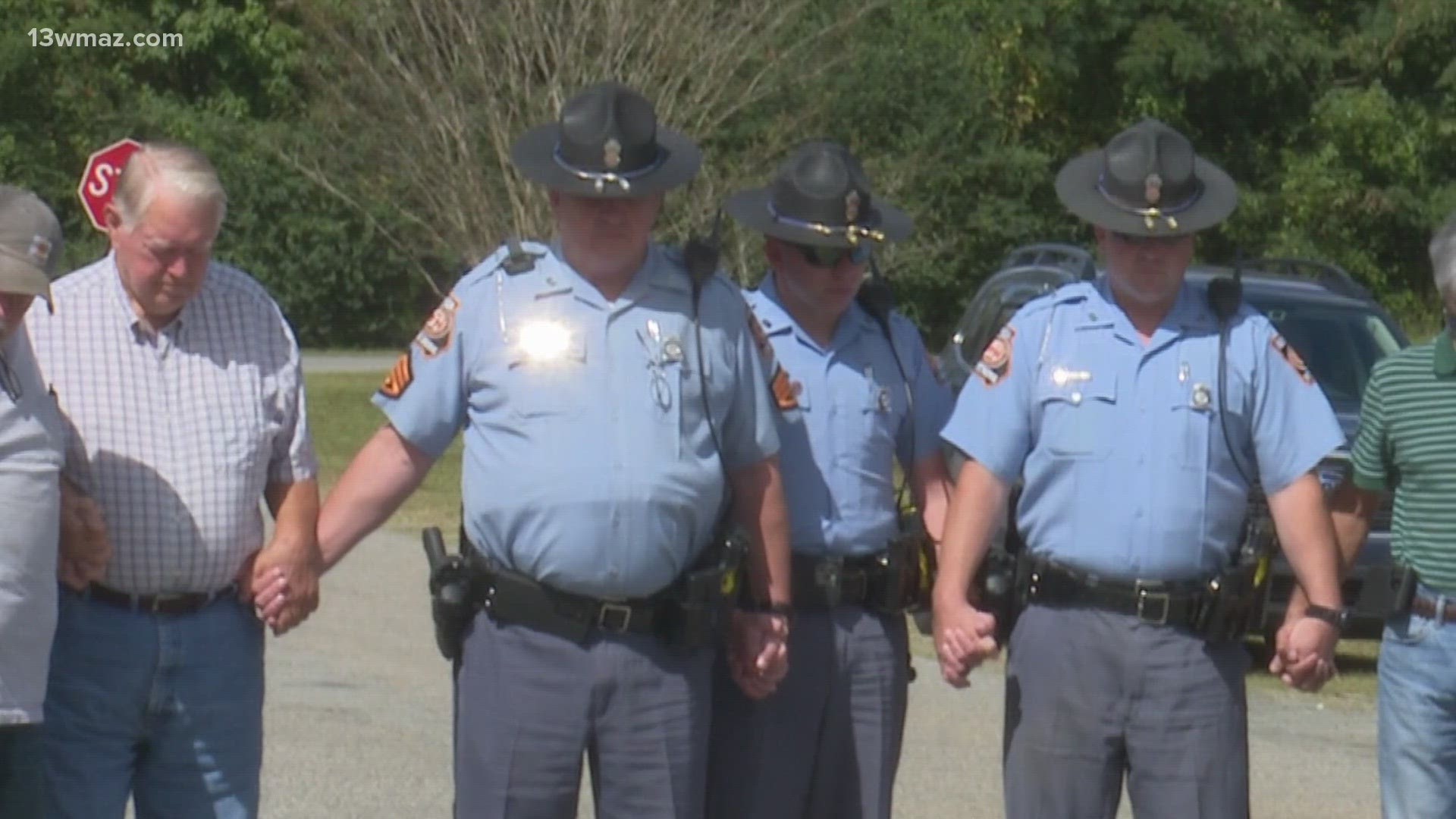 On Monday, officers, sheriffs, deputies, and members of the public gathered to pray for Captain Bracewell and talk about his commitment to the community.