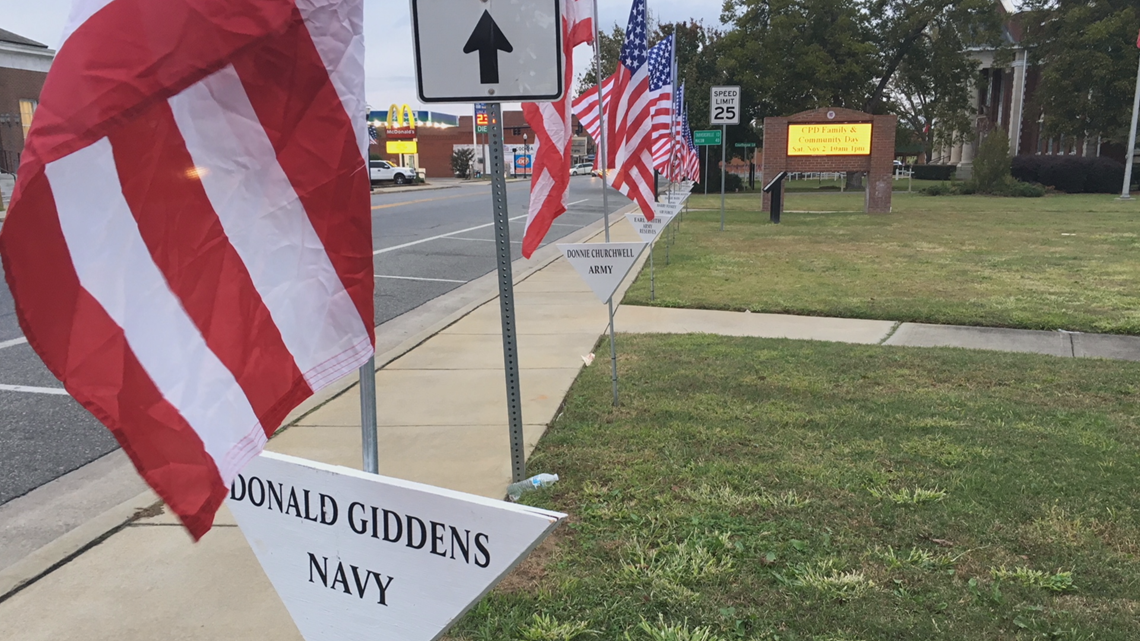 Cochran Honors Veterans With Flags Downtown 13wmaz Com