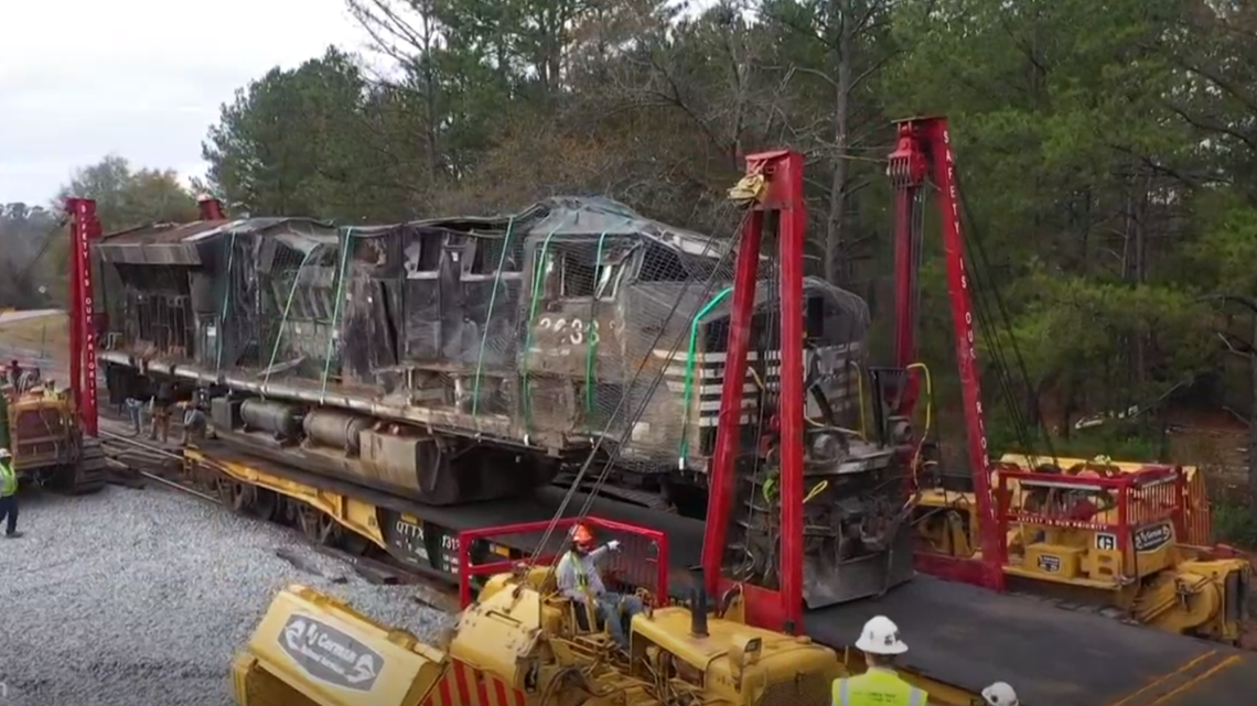 Houston County crews still cleaning up after train derailment