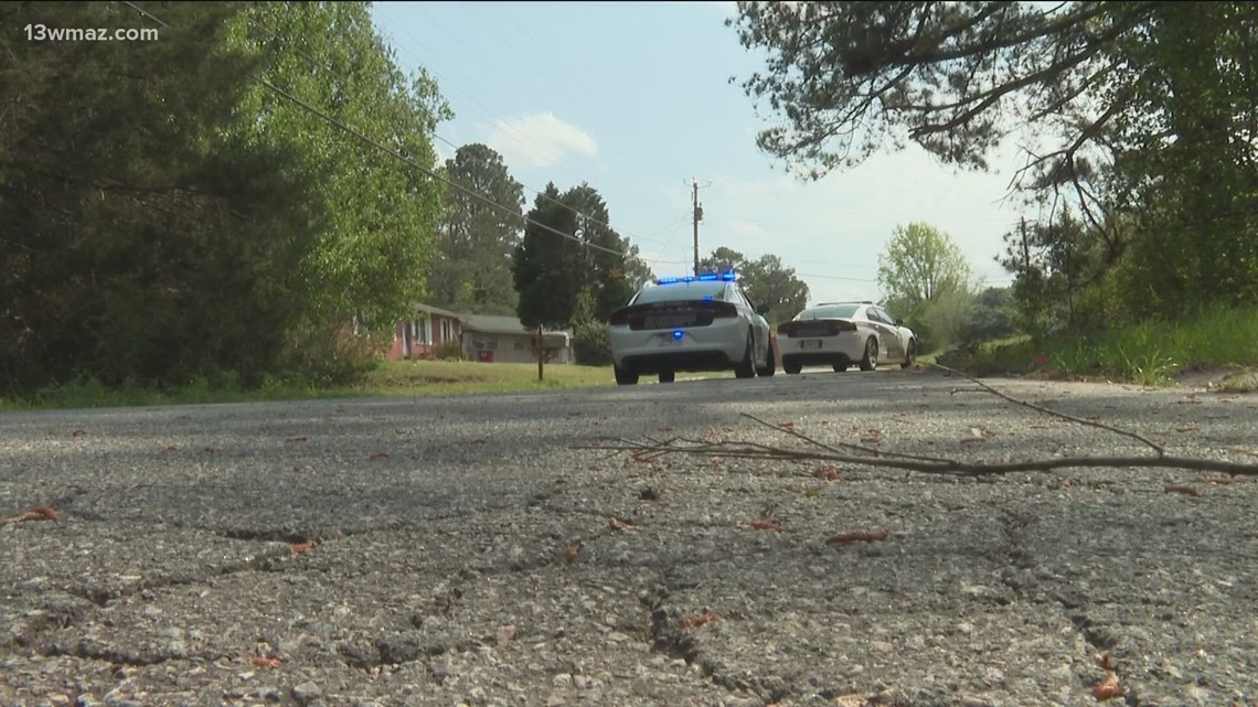 18-year-old in critical condition after being shot in south Macon