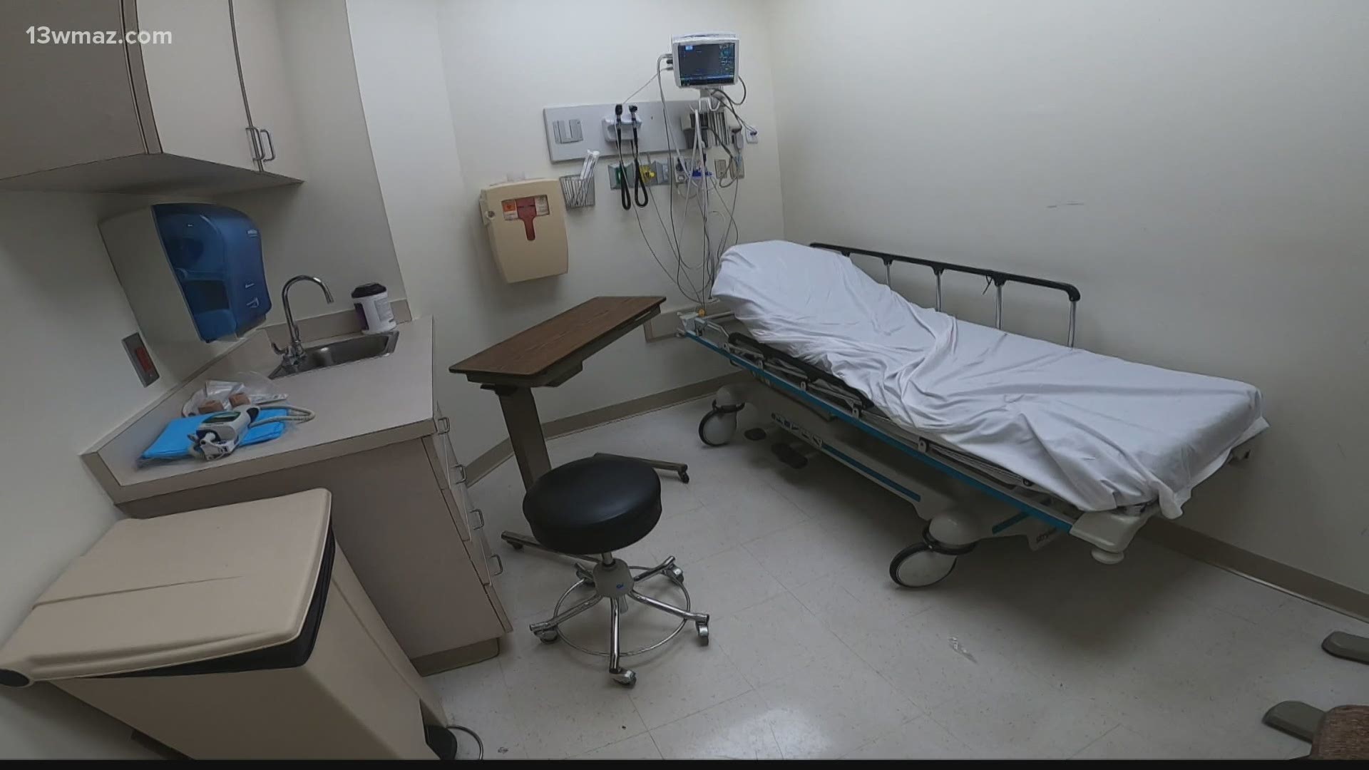 Hospitals nationwide are experiencing longer wait times in emergency rooms, and health experts say it's for a number of reasons.