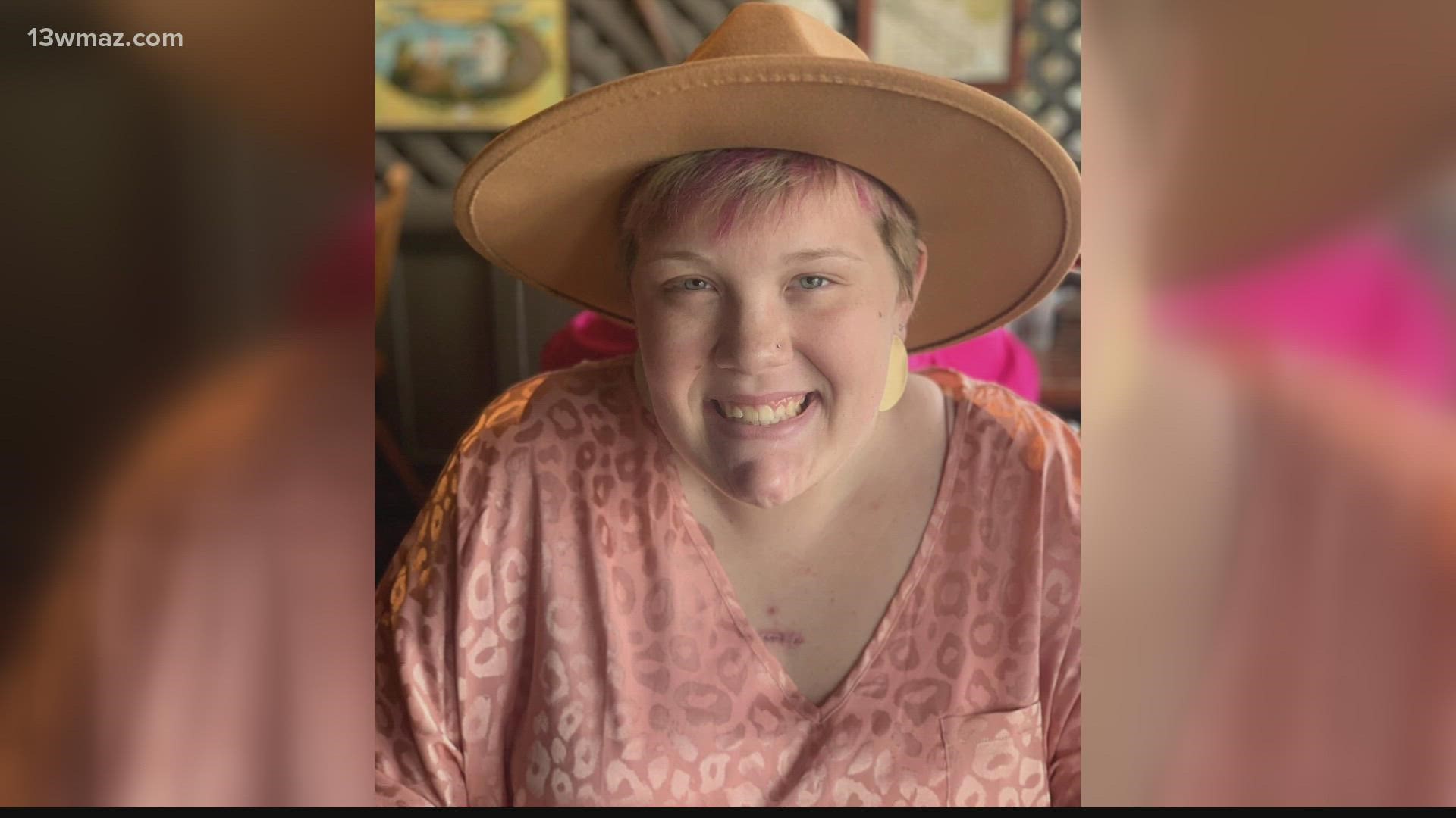 People in Jones County are mourning the death of 16-year-old Emma Moseley, who died after a long battle with cancer.