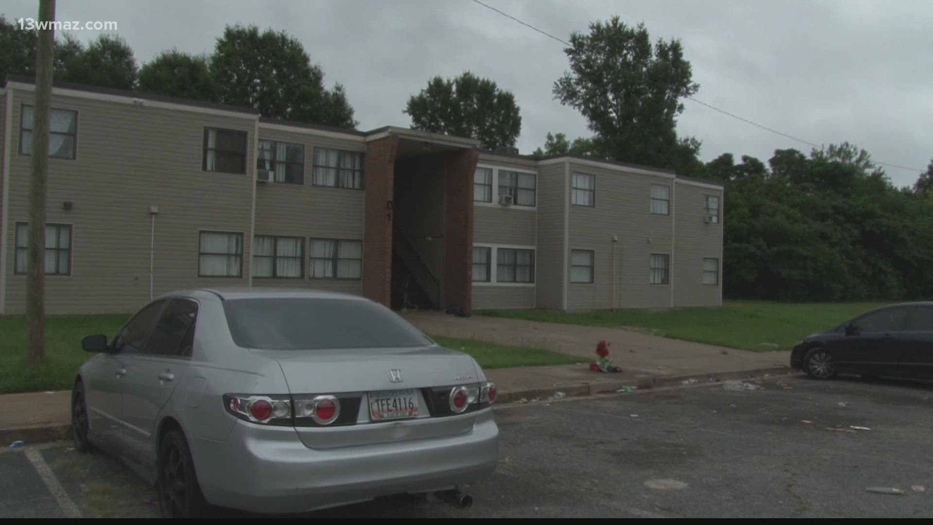 Two Fort Valley toddlers were shot in their bed at the Lakeview Apartments complex Wednesday night.