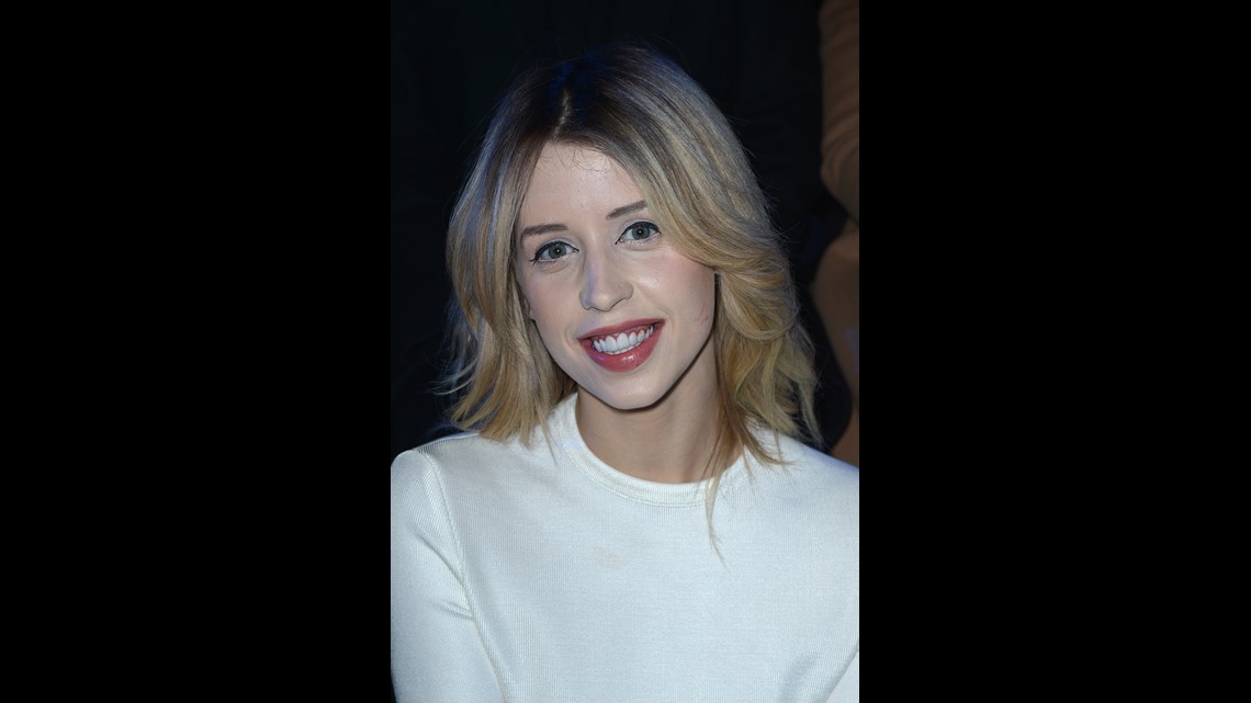 Peaches Geldof: Writer and TV presenter dies aged 25 - BBC News