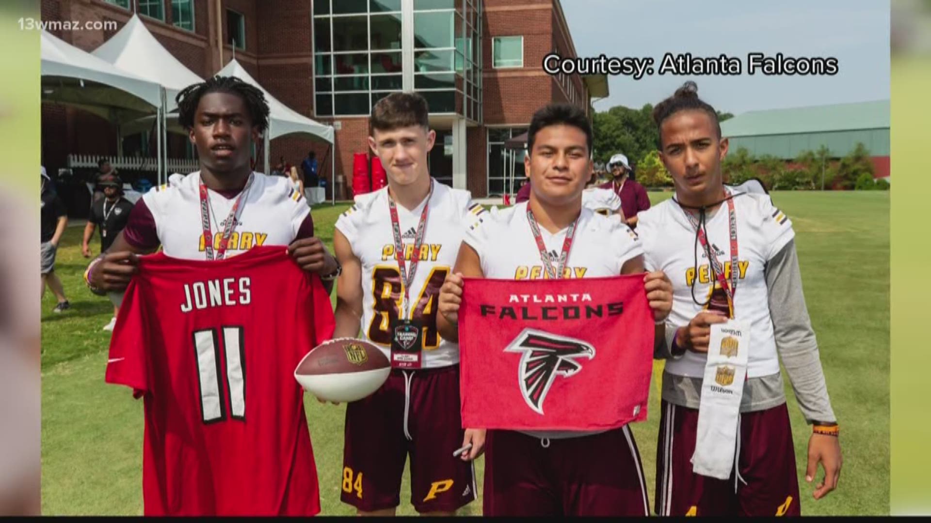 The Perry Panthers football team had the opportunity to visit the Atlanta Falcons in Flowery Branch over the weekend.