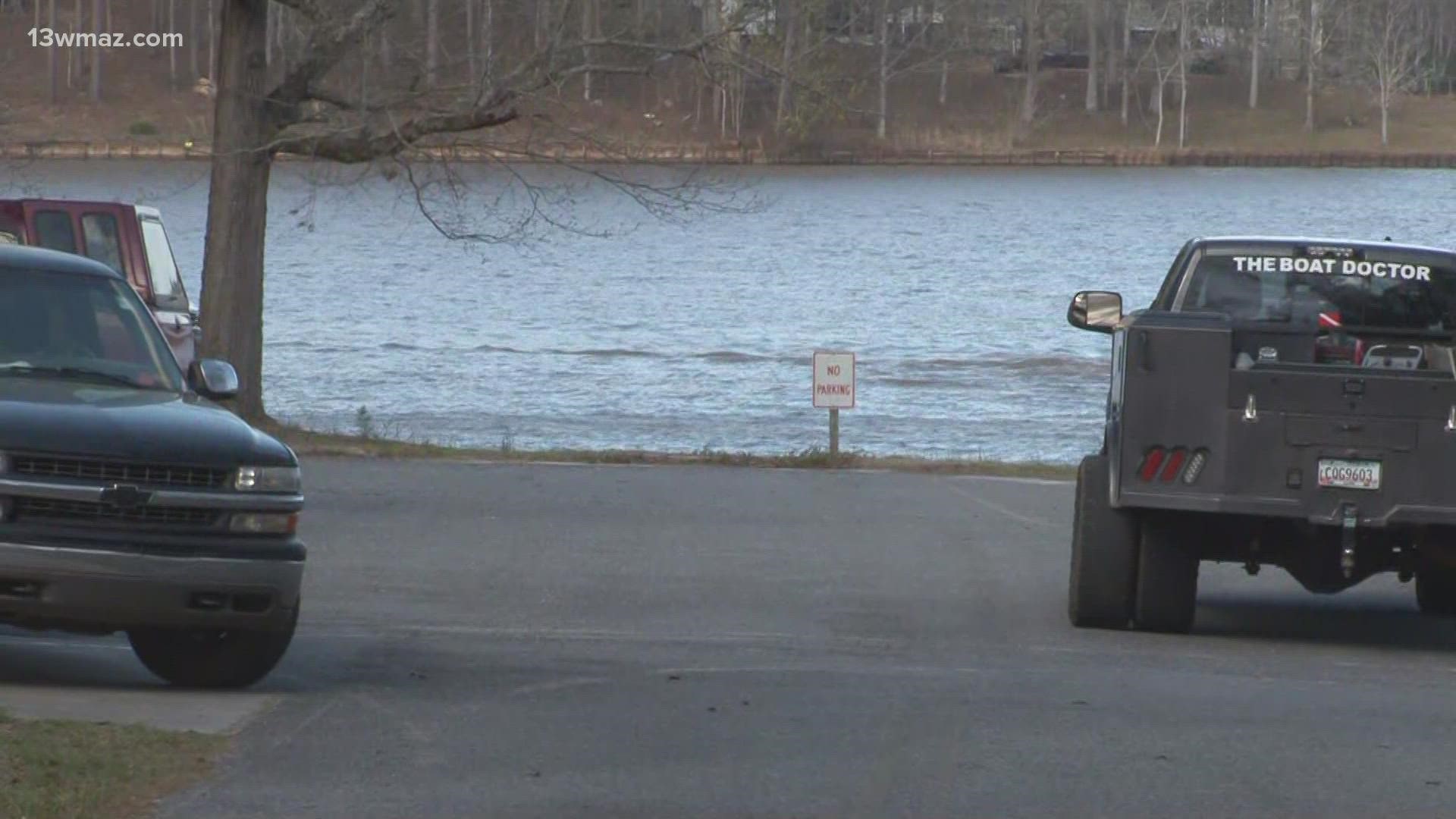 A man and his daughter were fishing when their boat hit a log and they were ejected.