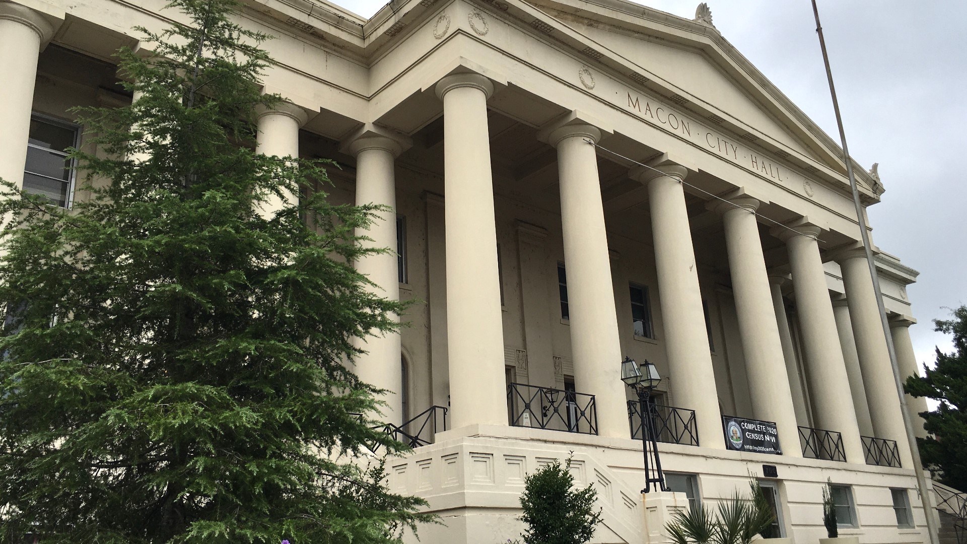 Macon-Bibb commissioners will be discussing some big changes in Tuesday’s upcoming meeting.