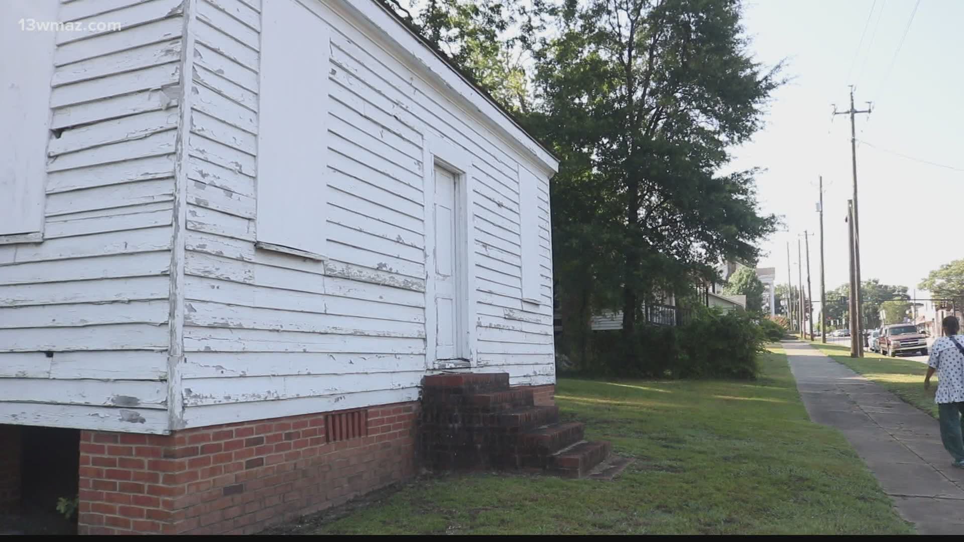 One of Milledgeville's oldest buildings is about to get a face-lift