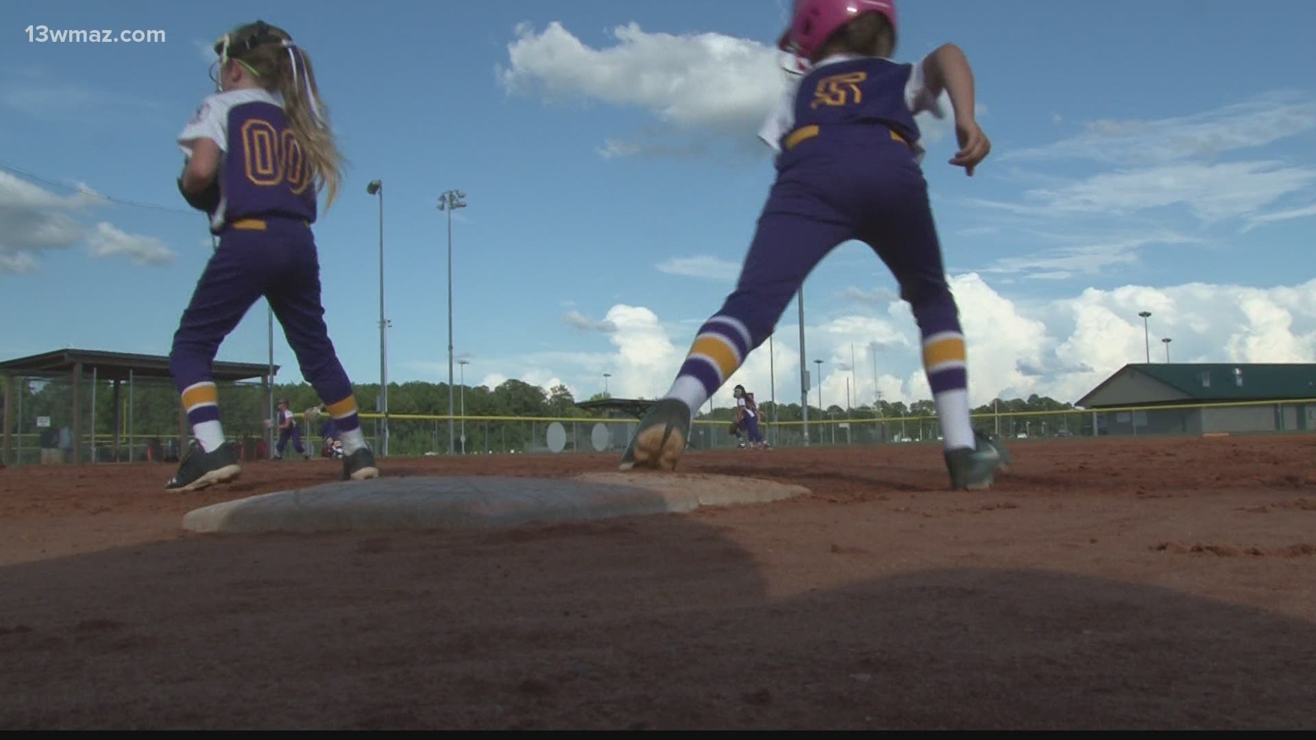 The Jones County Darlings will represent Central Georgia in the Dixie Youth World Series softball tournament