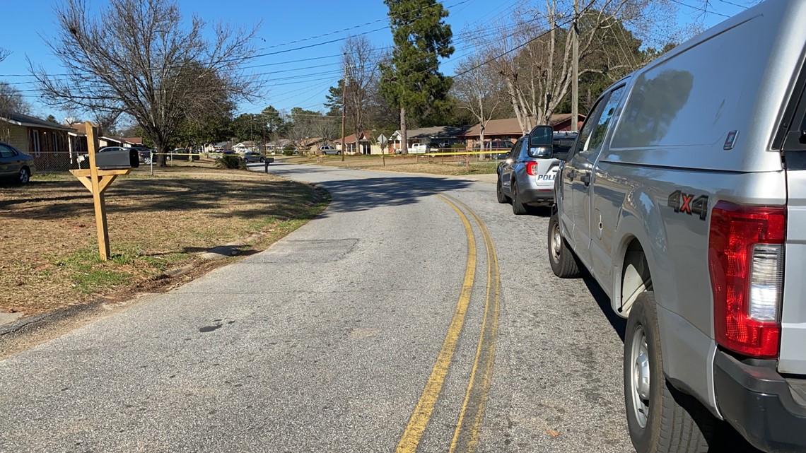Man in custody after Warner Robins traffic stop, shooting at officers - Vimarsana News