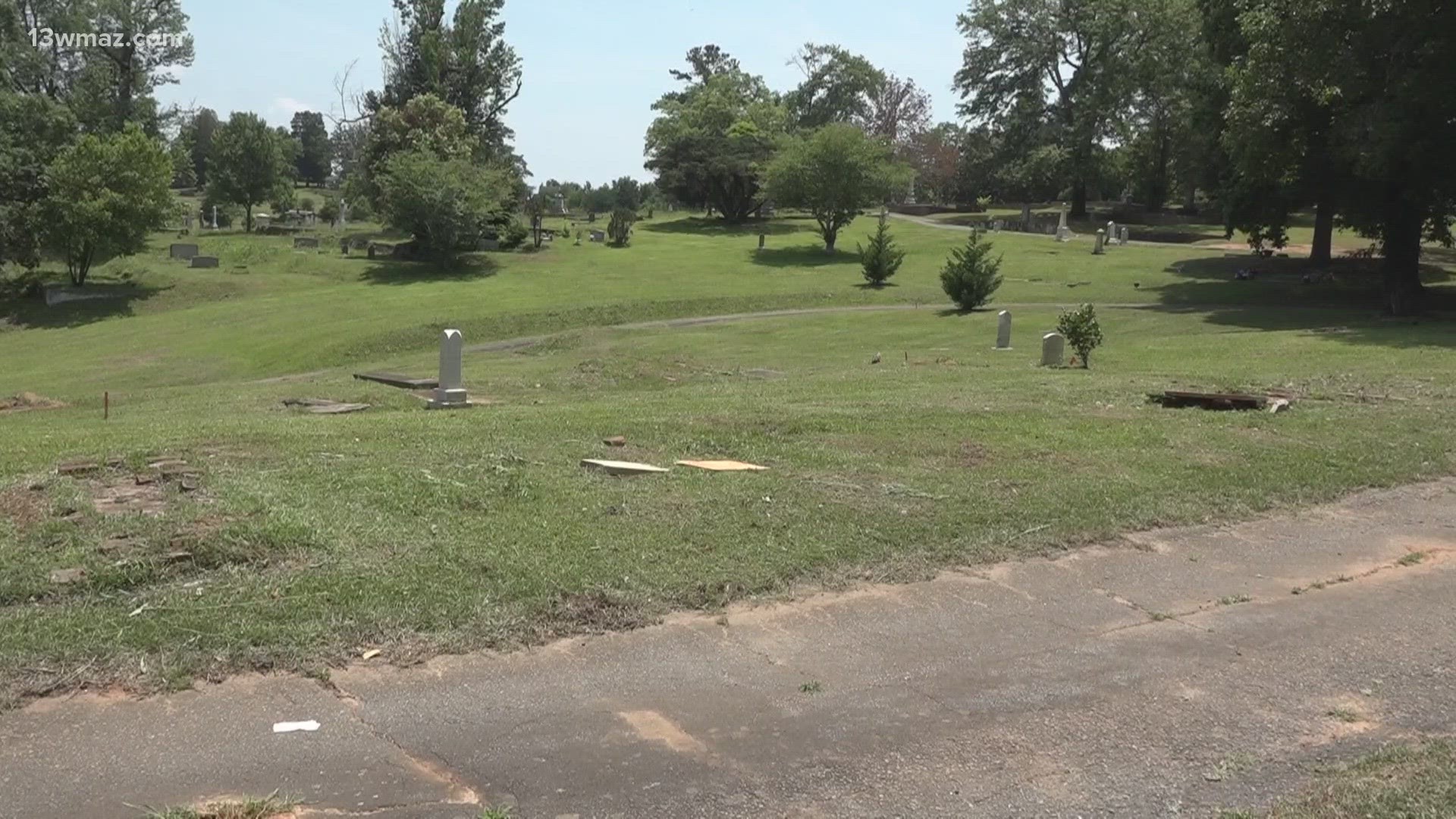 There's a new search for graves at one of Macon's oldest cemeteries.