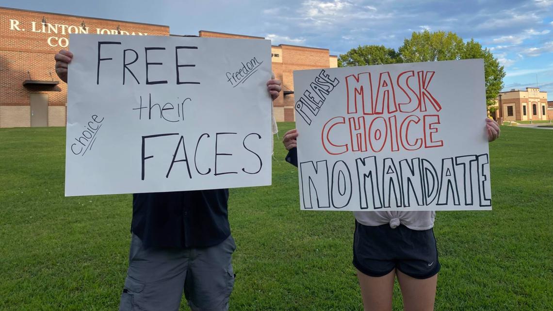 Jones County parents protest district's mask mandate - Vimarsana News