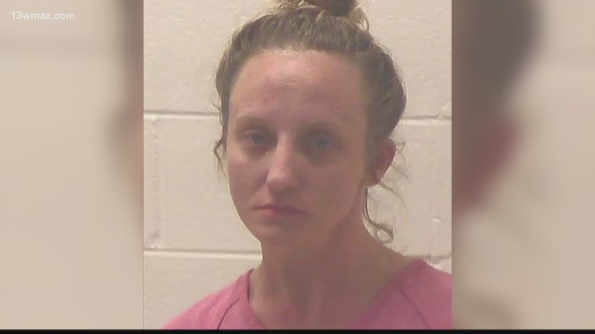 A car chase that began in downtown Gray in Jones County ended with an arrest on Tuesday after deputies got a little help from people in the neighborhood.