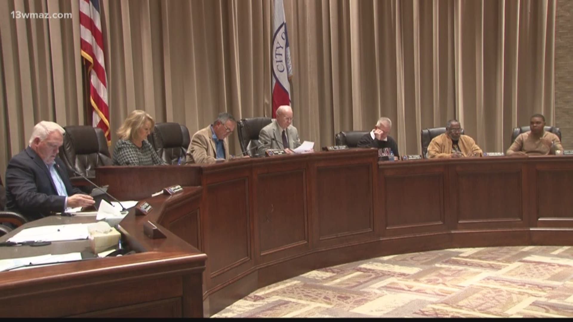 Some folks in Warner Robins met with the mayor and city council members to talk about some possible changes to the city's charter.