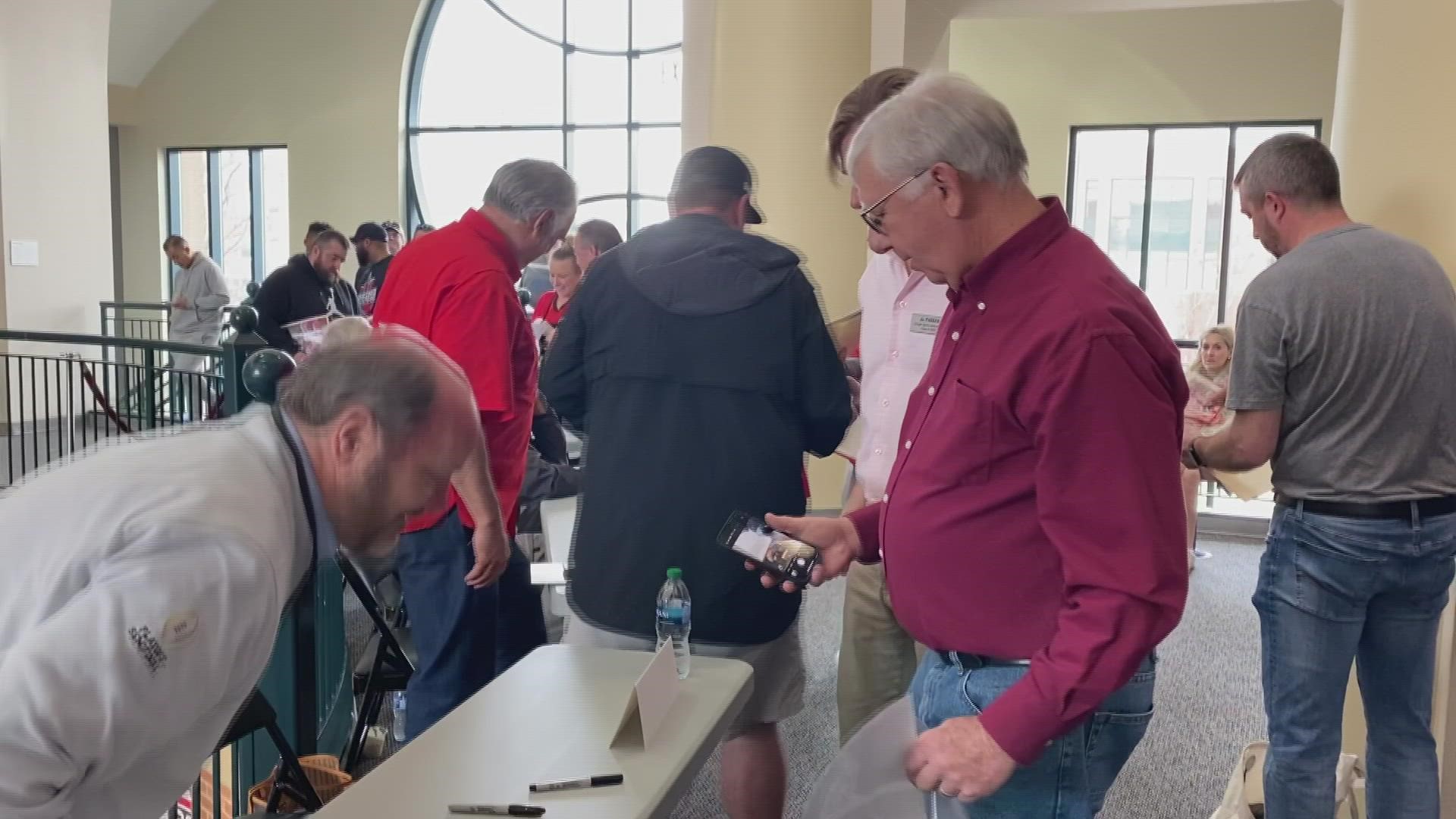 Dozens of fans packed the Georgia Sports Hall of Fame for a chance to meet some of this year's athletes and coaches being inducted into the 2023 Hall of Fame.