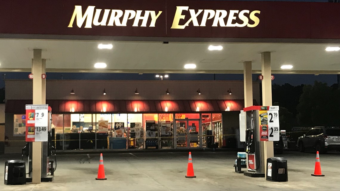 Man in critical condition after shooting at east Macon gas station - Vimarsana News