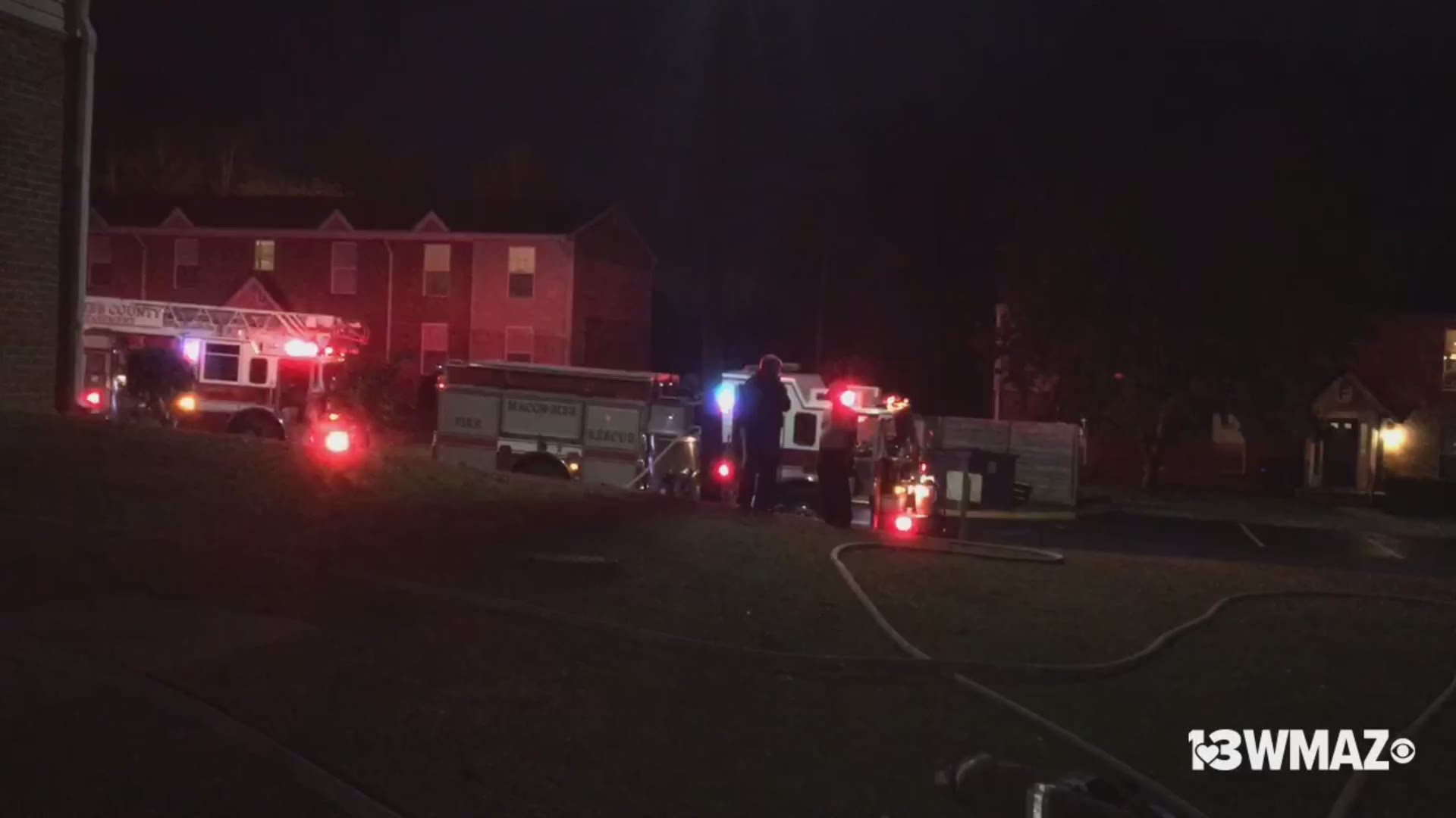 Fire breaks out at Macon apartment building