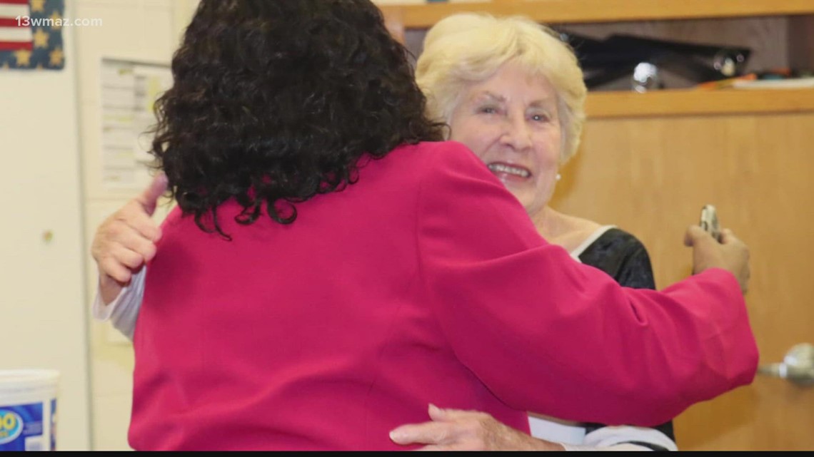 86-year-old Central Georgia paraprofessional heads back to college to set example for students