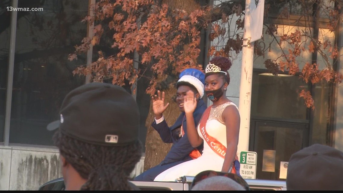 13wmaz Local Christmas Parade 2022 'It's Beautiful': Macon Christmas Parade Held After One Year Off Due To  Covid-19 | 13Wmaz.com