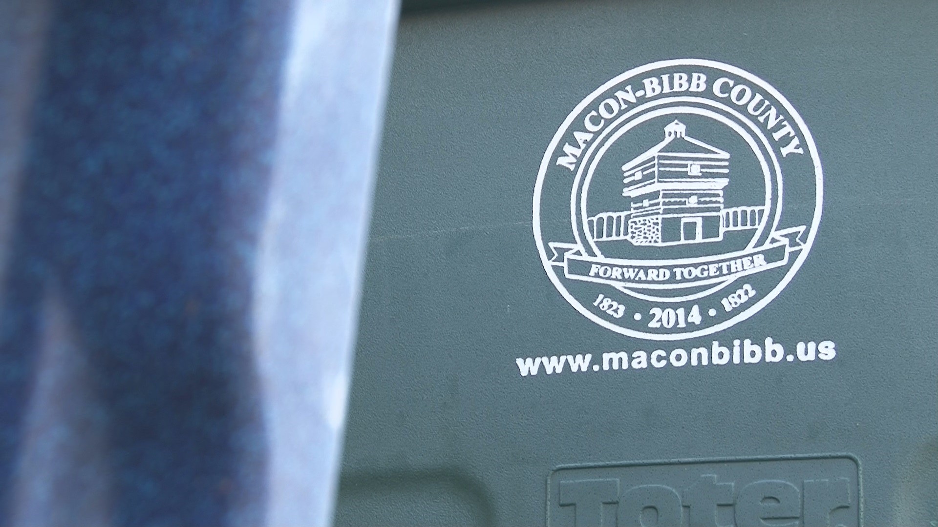 VERIFY Can you receive a ticket for leaving trash bin out too long