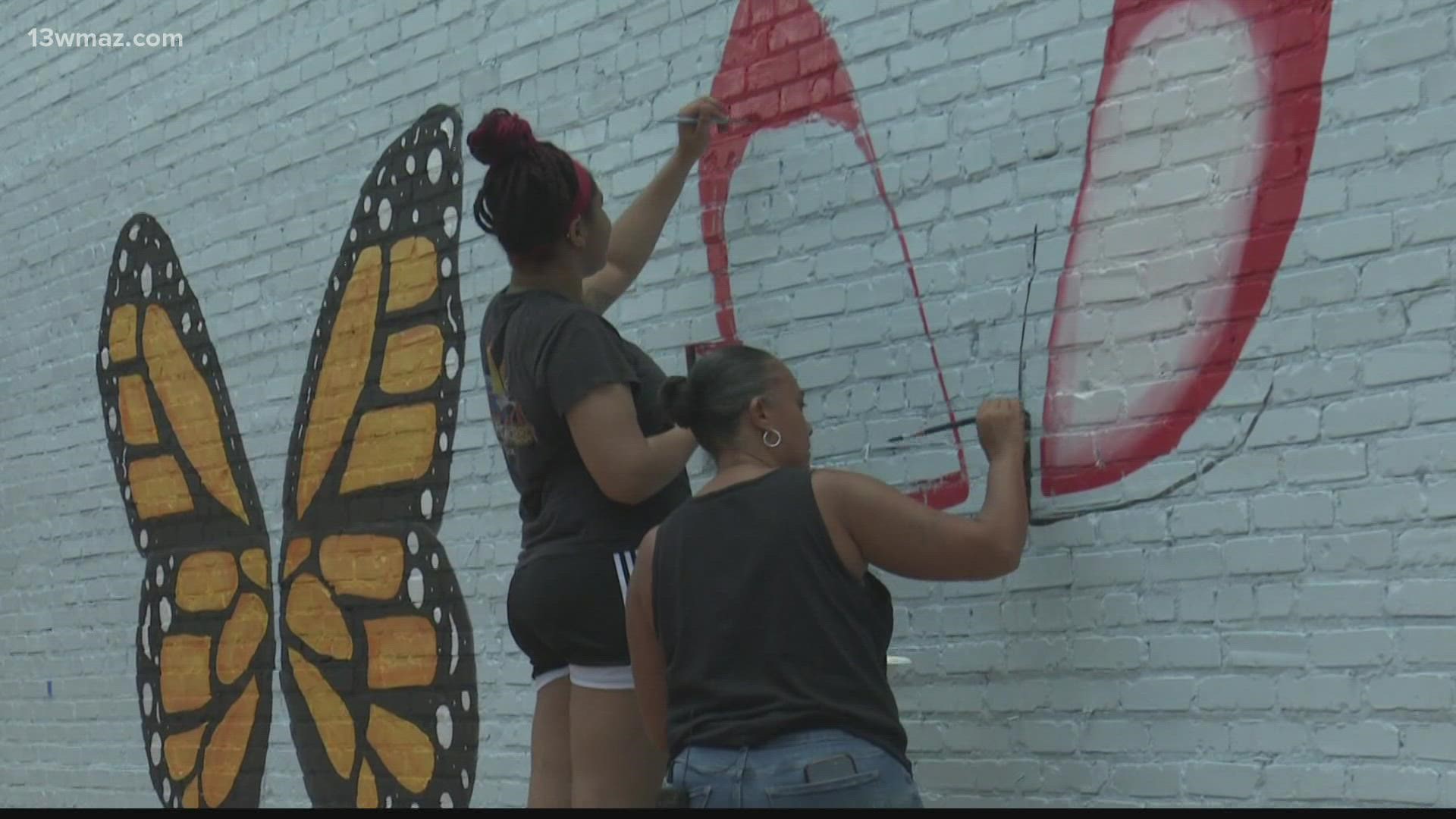 The annual Georgia Peach Festival kicks off in Fort Valley this weekend and this year, you'll be able to take some cool selfies while you're there.