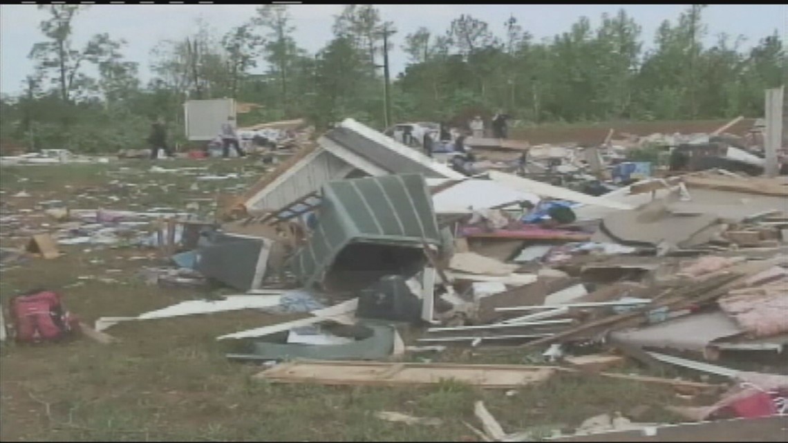 Weather Rewind Ef 3 Tornado Hits Monroe Co In 11 13wmaz Com