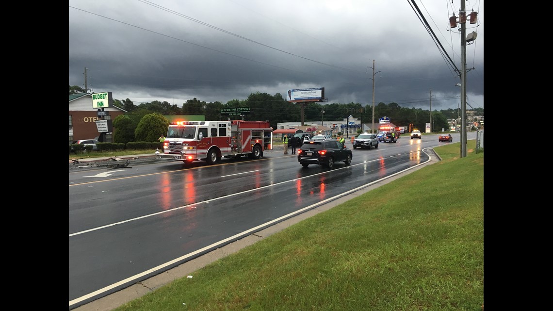 Deadly Wreck Blocks All Westbound Lanes Of Watson Blvd. | 13wmaz.com