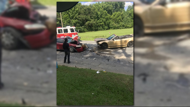 Three injured in east Macon car accident | 13wmaz.com