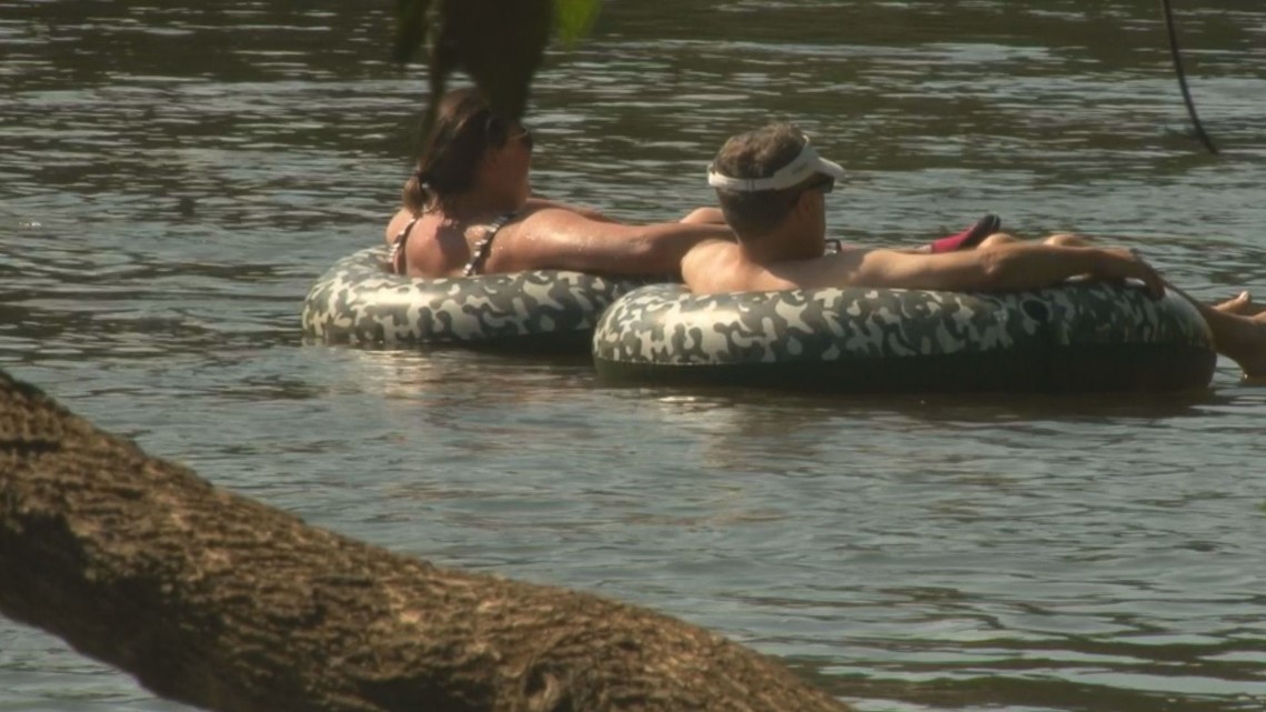 Hundreds celebrate the Fourth of July by floating the Ocmulgee | 13wmaz.com